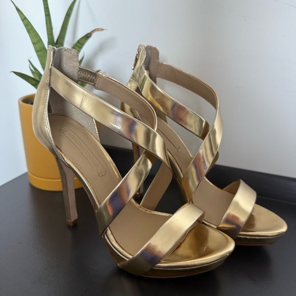 BCBG gold leather strappy heel sandals - size 7 - Picture 5 of 7